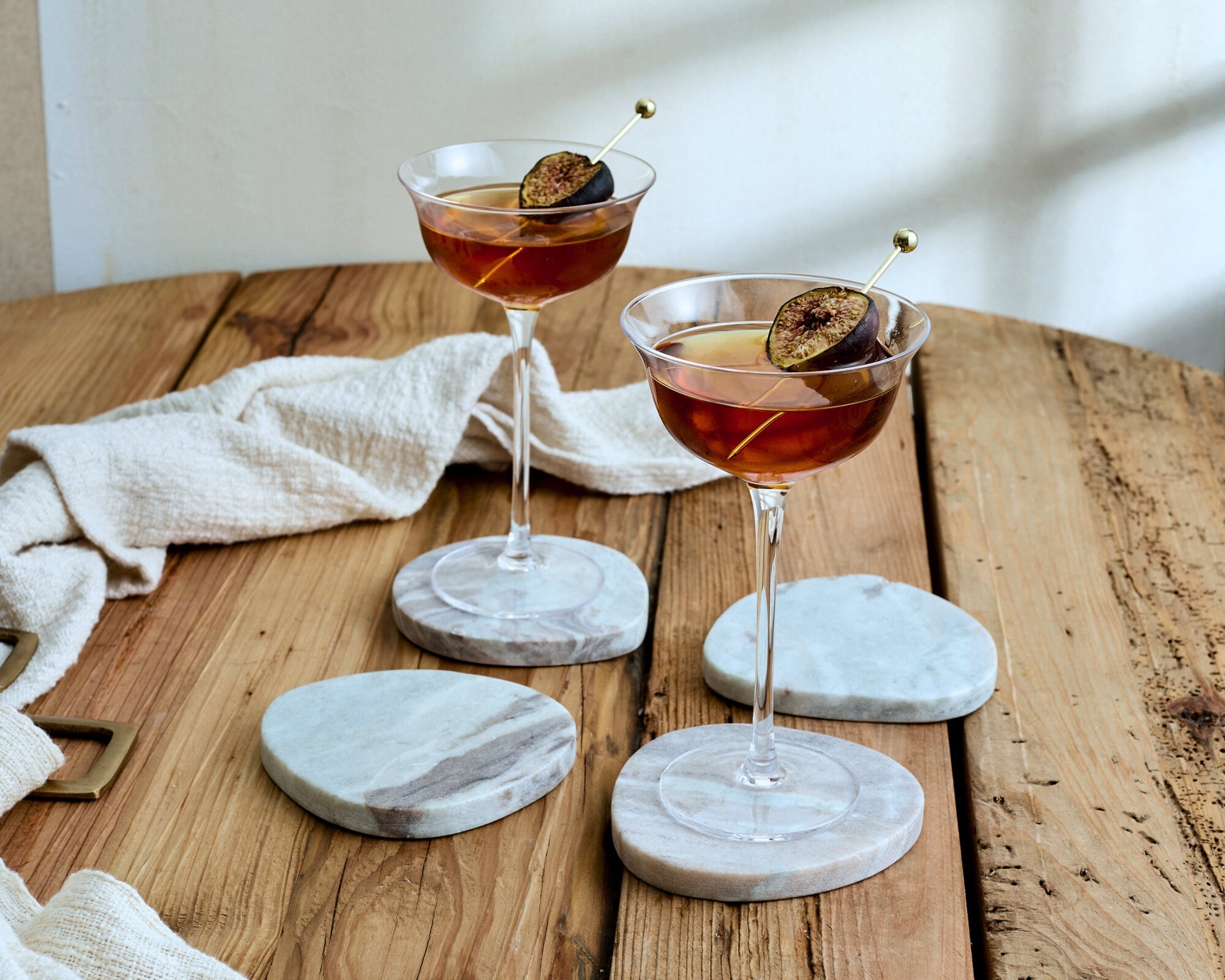 Amie Natural Polished Marble Coasters Irregular Shape-0