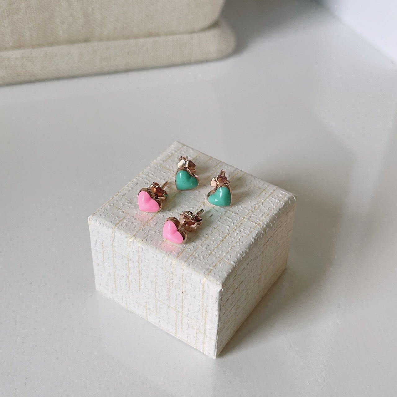 Epoxy heart earrings-1